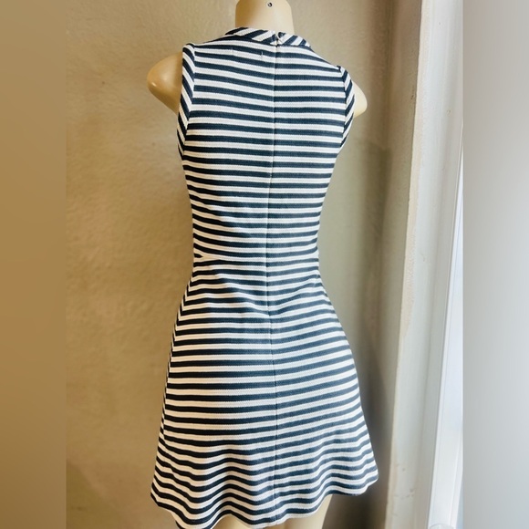 MADEWELL Black and White striped fit and flare dress XS - Picture 4 of 16